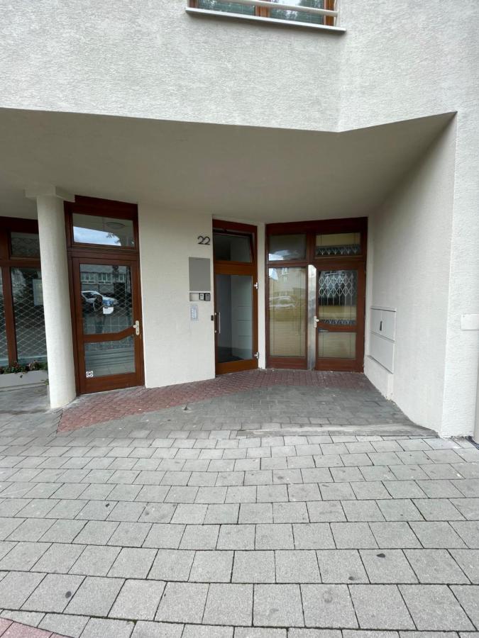 Castle View With Free Parking Apartment